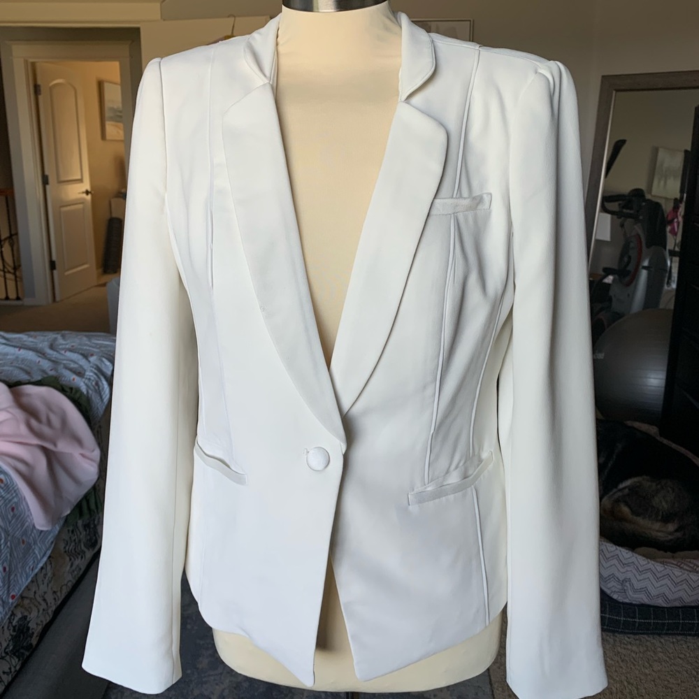 White house black market White Blazer